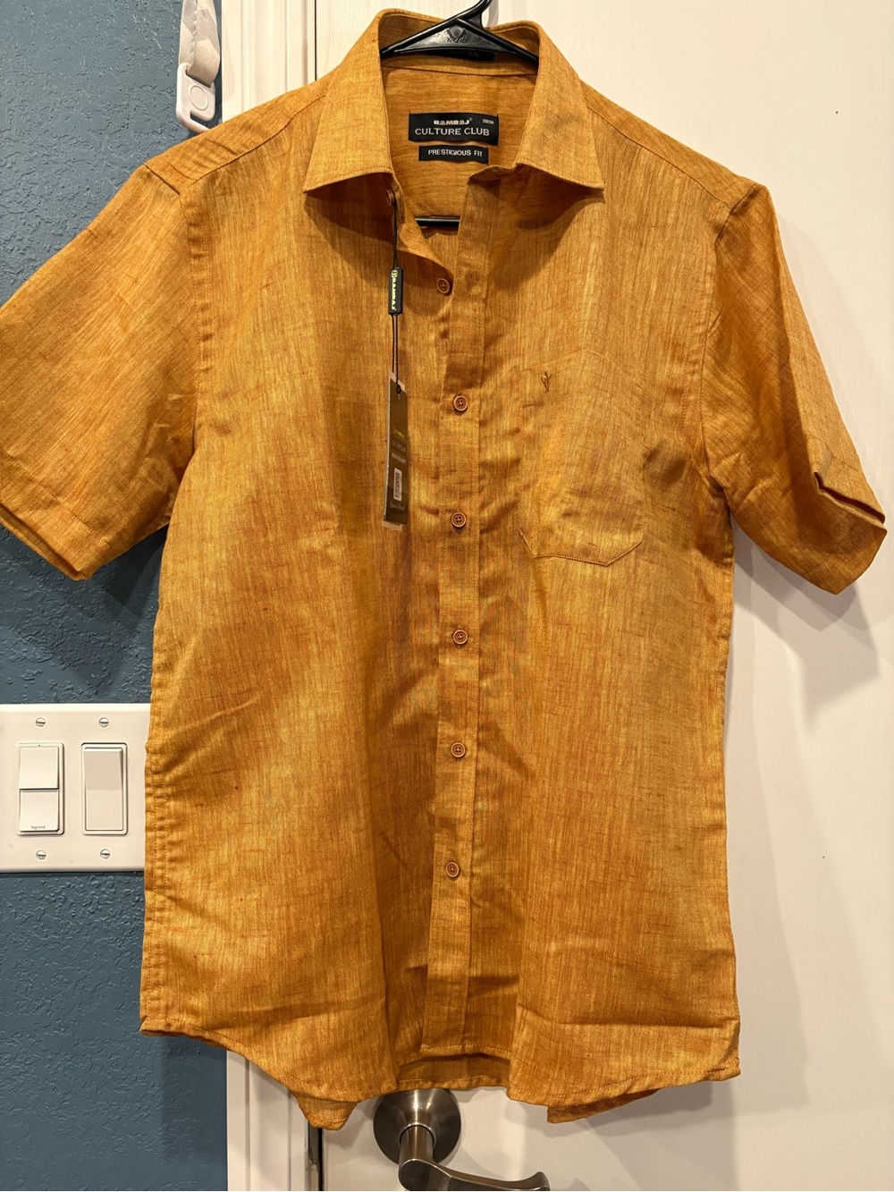 Ramraj cotton Culture Club Short-Sleeve Button-Down Shirt in Mustard Gold 38M